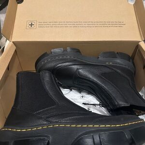 Dr. Martens Black Leather Men's Boots (M9/W10)